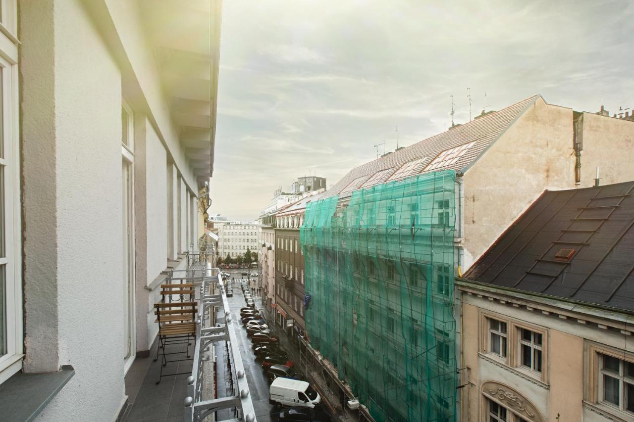 Luxury Central 150M2 Apartment On Wencelas Square With Private Garage Prague Exterior photo