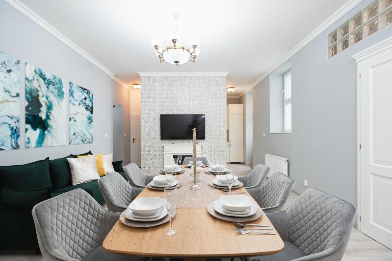 Luxury Central 150M2 Apartment On Wencelas Square With Private Garage Prague Exterior photo